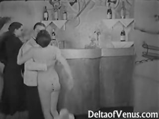 Antiguo sexo película 1930s - dos mujeres un hombre trío - nudista bar